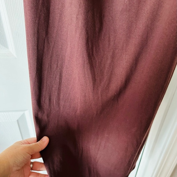 Women’s Knit Tube Dress - Picture 7 of 8